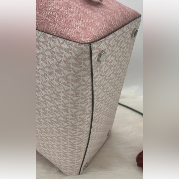 AUTH NWT MICHAEL Michael Kors Voyager Monogram ColorBlock Tote Bag-PrimroseMulti - Picture 11 of 11